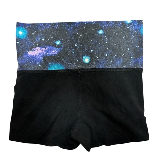 PINK Victoria's Secret Blue and Black Shorts - Picture 2 of 5